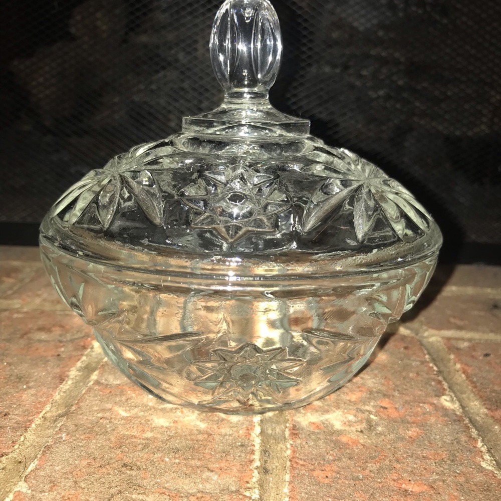 Candy dish